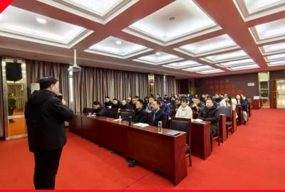 專業(yè)賦能 團(tuán)隊(duì)進(jìn)階——華豫萬(wàn)通2025“管理高手實(shí)戰(zhàn)課”培訓(xùn)圓滿結(jié)束！